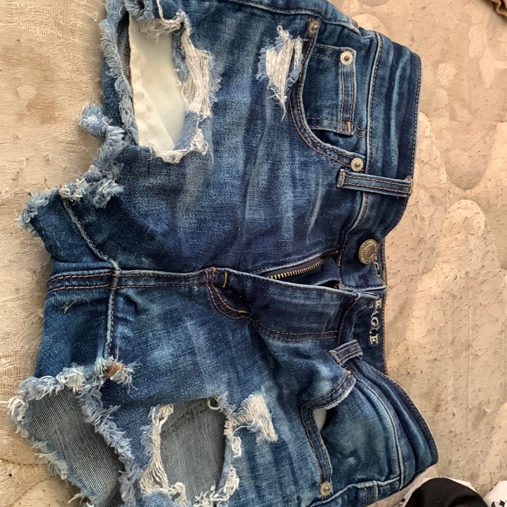 American Eagle Outfitters ripped size 2